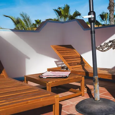 Private - Fast Wi-fi - Pool Apartment Corralejo