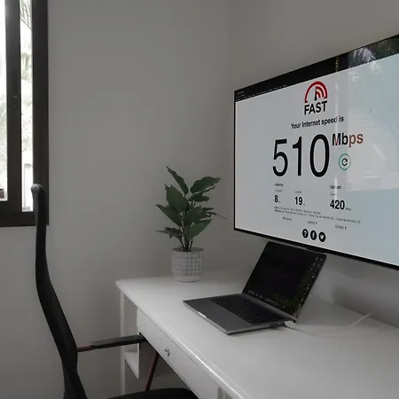 Apartment Private - Fast Wi-fi - Pool